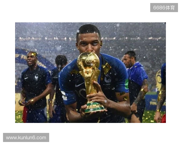 懂球帝2025年10月足坛MVP:姆巴佩蝉联! 懂球帝2025年10月足坛MVP:姆巴佩蝉联!